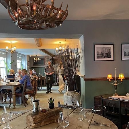 White Hart Hotel Wiveliscombe Екстериор снимка